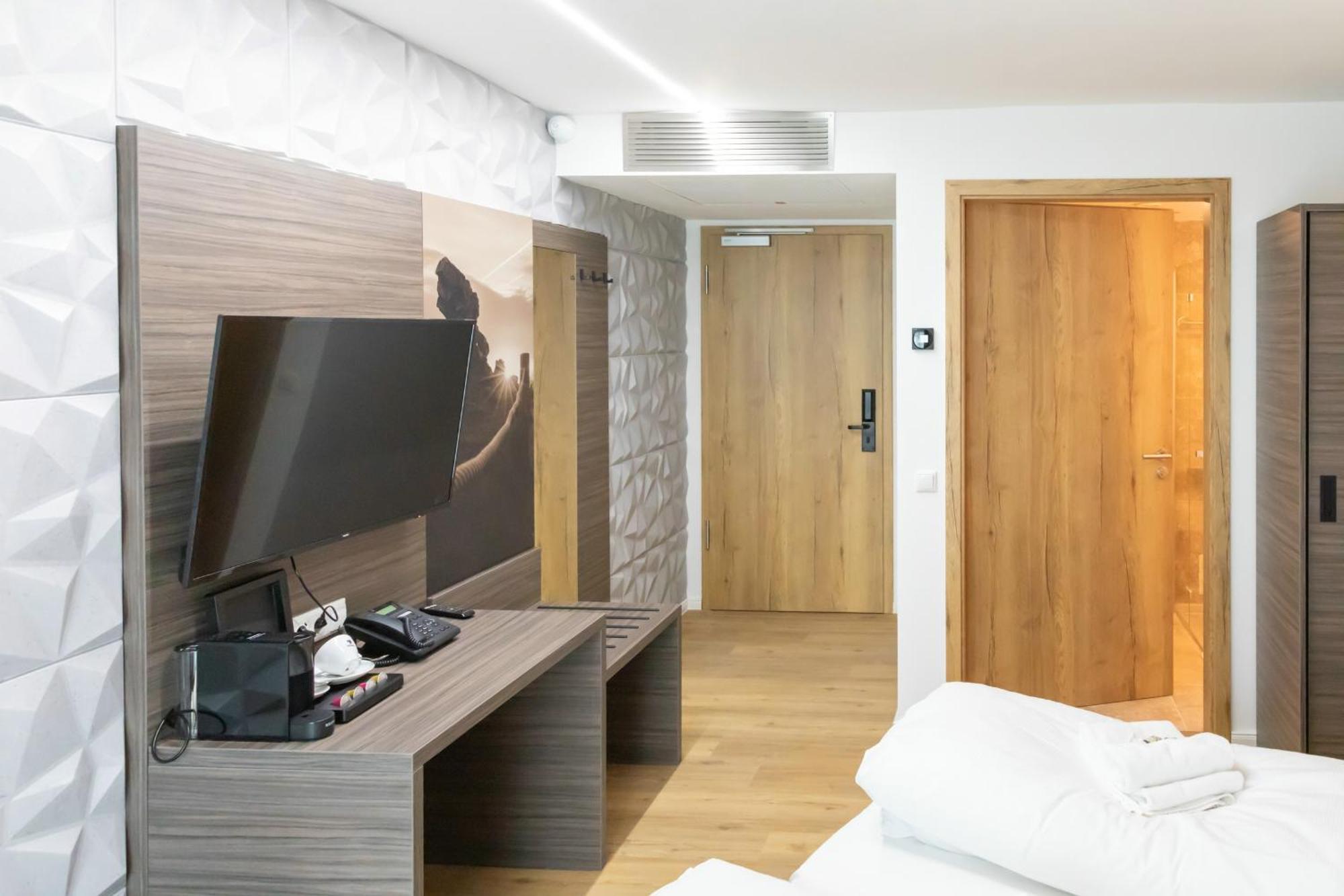 Central Hotel & Lounge Adult Only Гослар Экстерьер фото